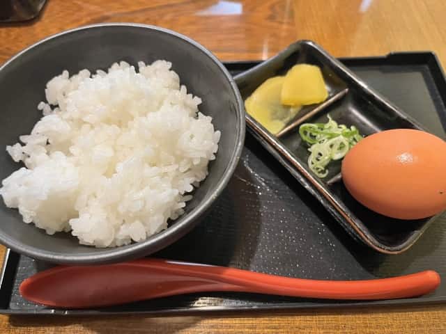 ご飯、白米、卵、朝食