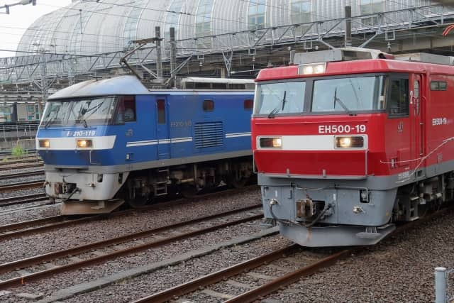 貨物列車 桃太郎 金太郎